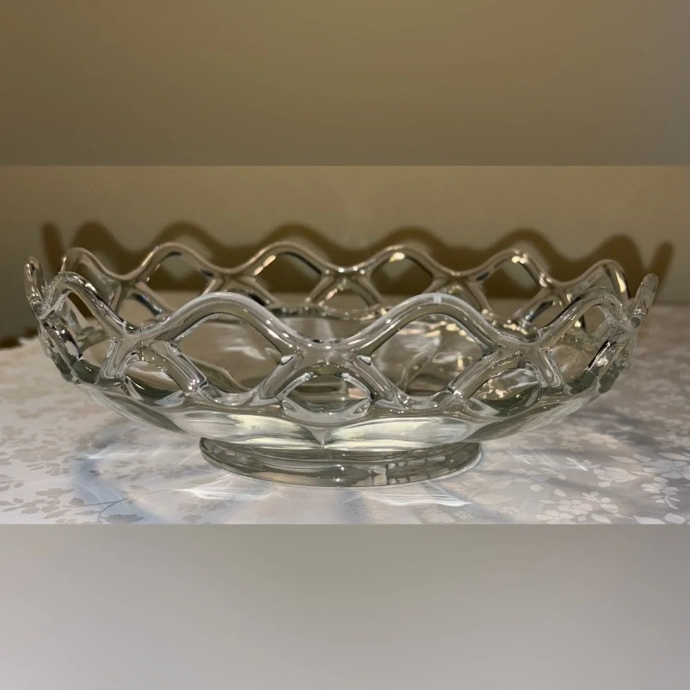 EUC Glass Fruit Bowl/Basket, Shallow, Basket-Weave Sides